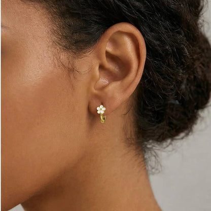 Exquisite Small Daisy Flower Hoop Earrings for Women - Genuine S925 Sterling Silver, 18K Gold Plated, Hypoallergenic White Enamel, Small Hinge Style (0.6Cm Flower, 1.2Cm Dia)