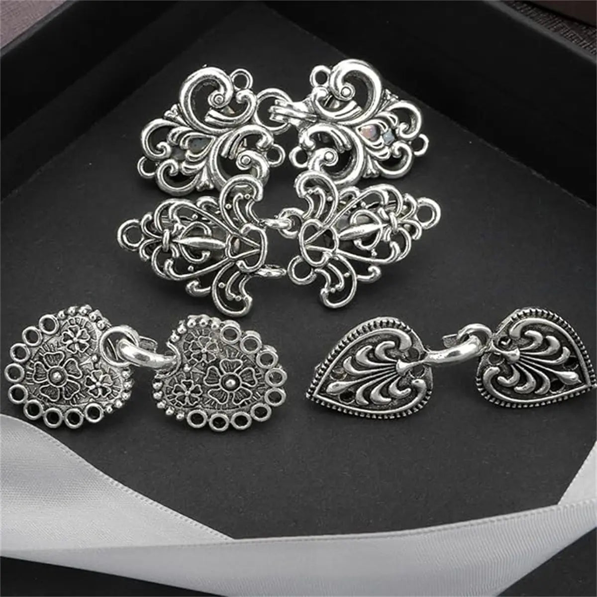 Vintage Sweater Shawl Clips Set 4 Count for Women Elegant Retro Cardigan Clips Durable Zinc Alloy for Wedding Party Crufty