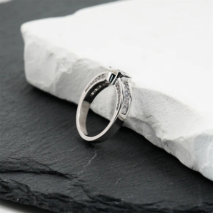Moissanite 1.5Ct Fortune Glow Oval Ring Wedding Engagement Anniversary Valentine'S Day Romantic Elegant Gift Daily Wear