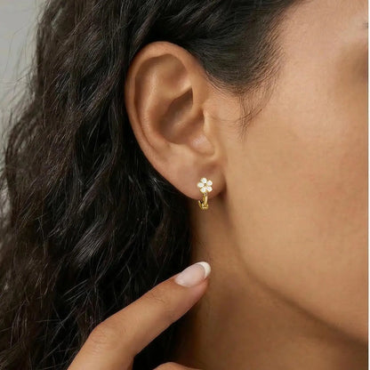 Exquisite Small Daisy Flower Hoop Earrings for Women - Genuine S925 Sterling Silver, 18K Gold Plated, Hypoallergenic White Enamel, Small Hinge Style (0.6Cm Flower, 1.2Cm Dia)
