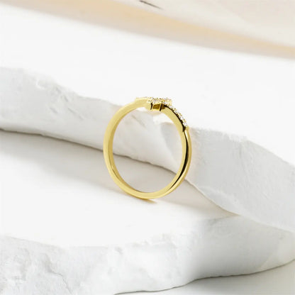 Delzzad 0.1Ct 14K Gold Plated Cross Ring Eternal Intersection Ring Band for Her Infinity Wedding Band Ring D Color VVS Synthetic Moissanite Ring Jewelry Wedding Band Engagement Ring Perfect Birthday Anniversary & Valentine'S Day Mother'S Day Gifts